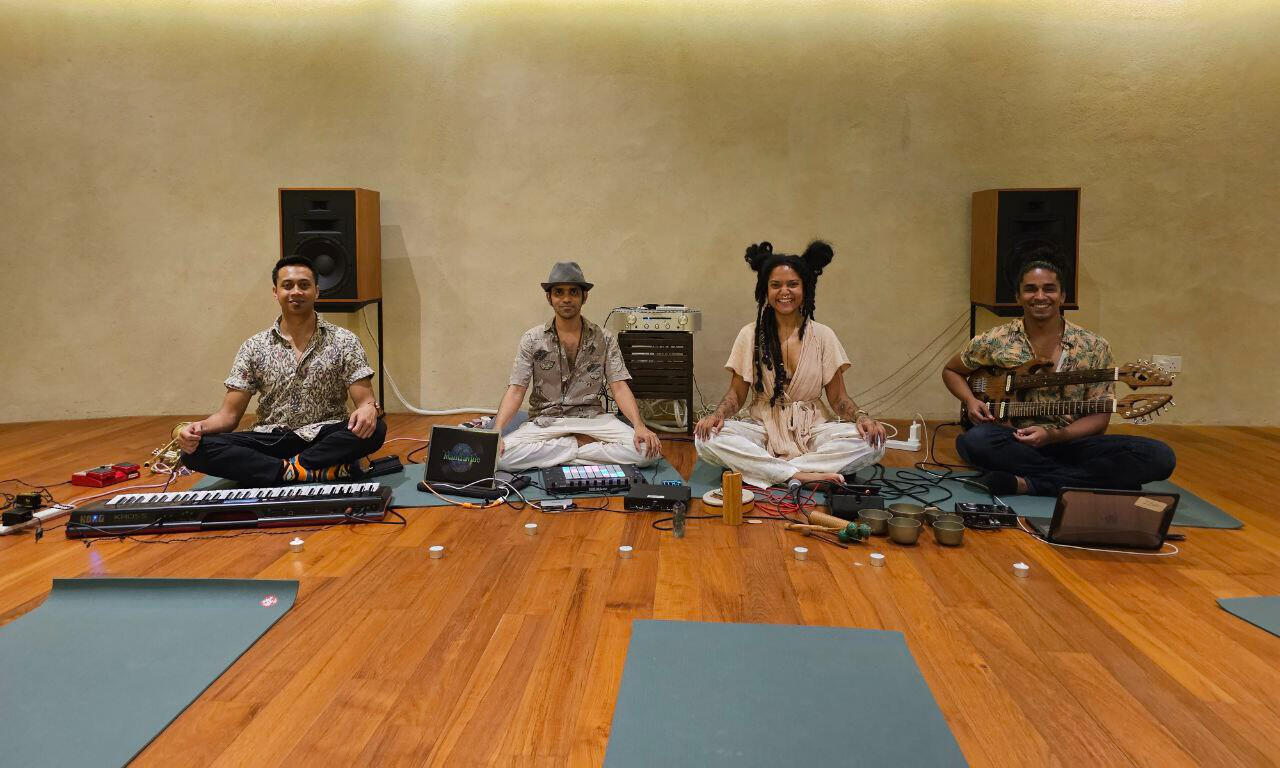 Mantravine in sound circle – ritual and music Mantravine healing sound bath and meditative music experience in Singapore